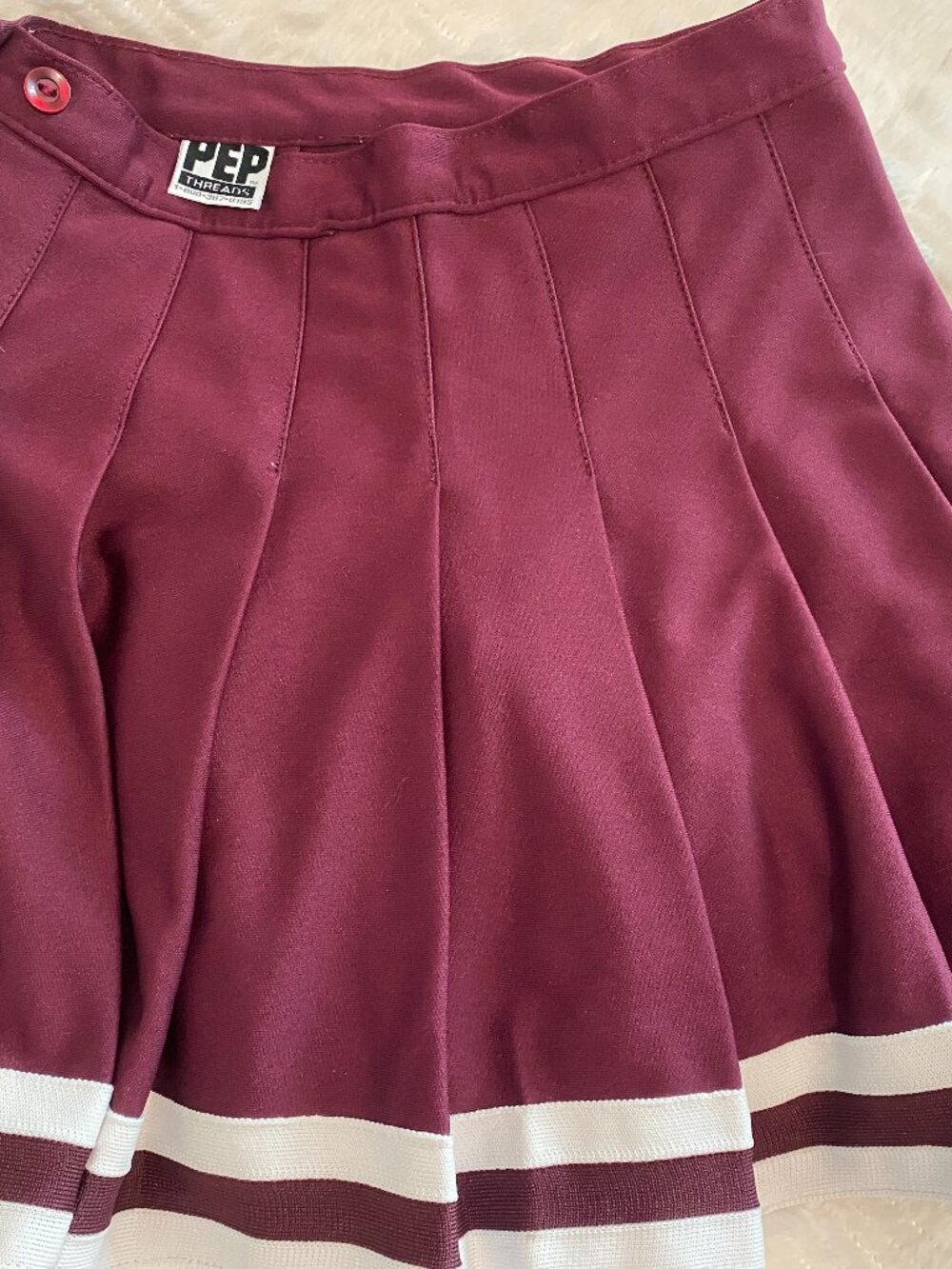 Pep Thread Cheerleading skirt in burgundy maroon size 4/6